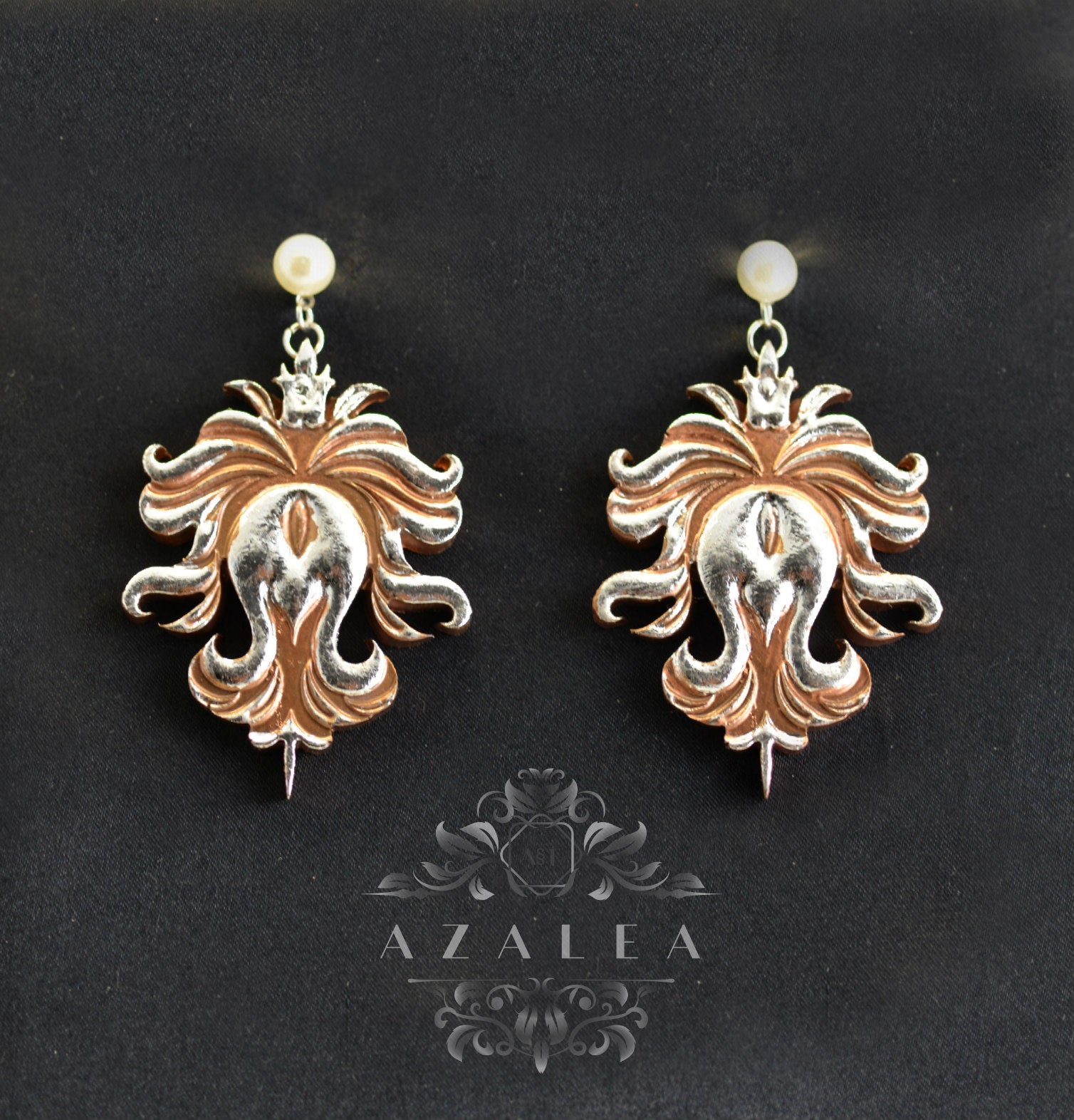 Luxurious earrings handmade in Italy