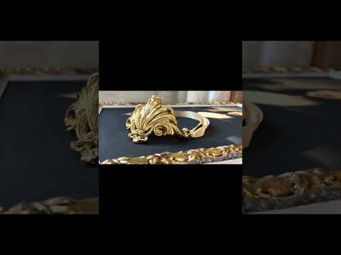 Elegant golden "Millefoglie" necklace